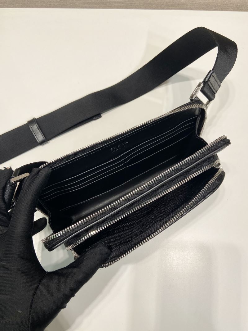 Pra*a waist chest packs